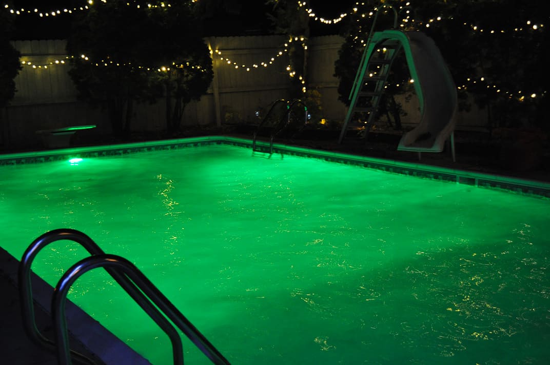 above ground swimming pool lights underwater