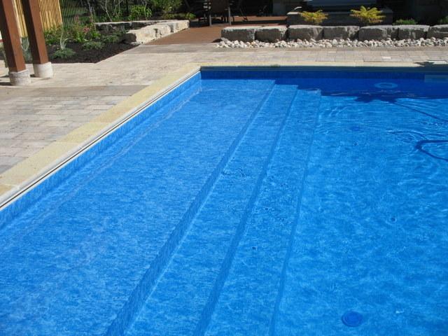 offer cleaning and installing of pool equipment